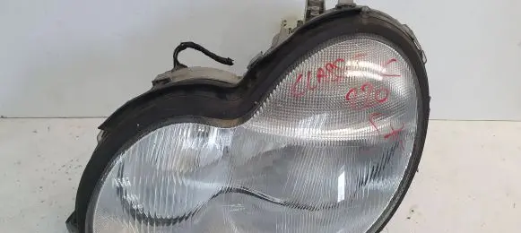 Mercedes-Benz C W203 Headlight/headlamp A2038200161
