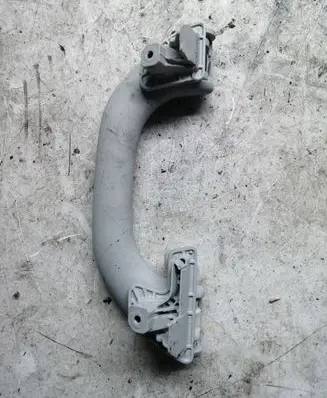 Volkswagen PASSAT B6 Rear interior roof grab handle 1KO857607N