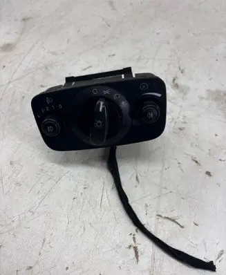 Ford Mondeo MK IV Light switch 6G9T13A024CF 04066445