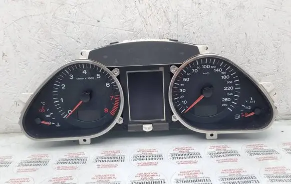 Audi Q7 4L Speedometer (instrument cluster) 4L0920930J 4F0910930C