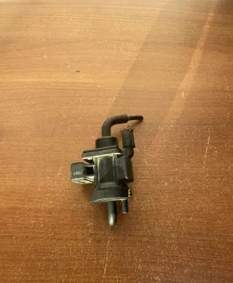 Mercedes-Benz A W168 Engine mount vacuum valve A0005450427 E315