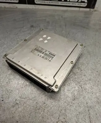 Mercedes-Benz C W203 Engine control unit/module A6111537379 28RTE851 0281010607