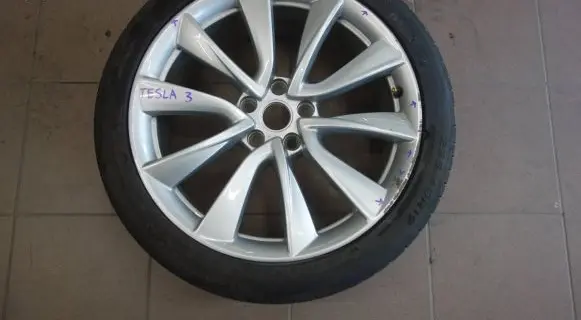 R19 alloy rim