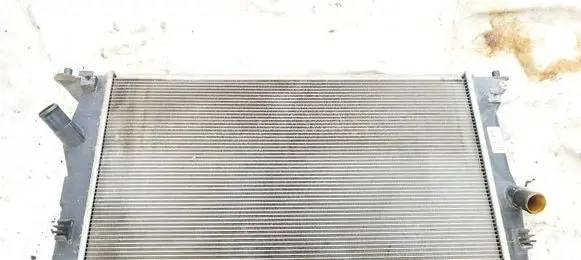 Mazda 5 Coolant radiator