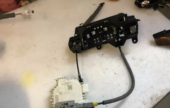 Audi Q5 SQ5 Rear door lock 8X0839016E