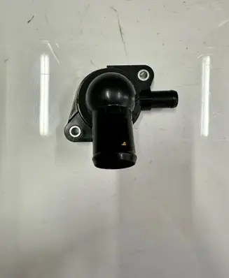 Toyota Yaris Cross Thermostat/thermostat housing 000KM