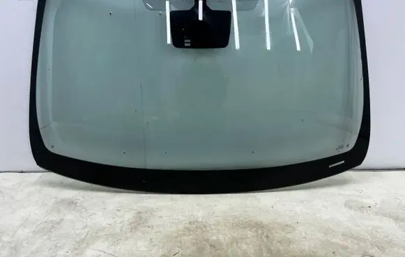Opel Insignia A Front windscreen/windshield window 43R001585