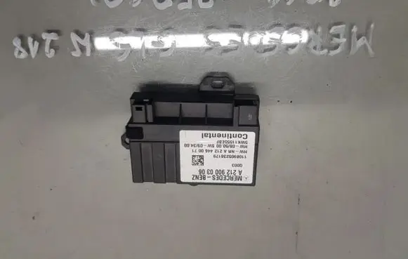 Mercedes-Benz CLS C218 X218 Fuel level meter relay A2129000306