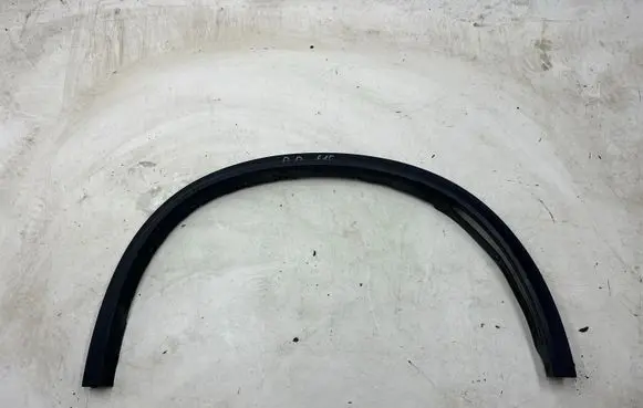 BMW X5 F15 Front arch trim 7303392