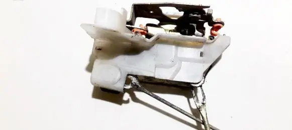 Mitsubishi Colt Front door lock