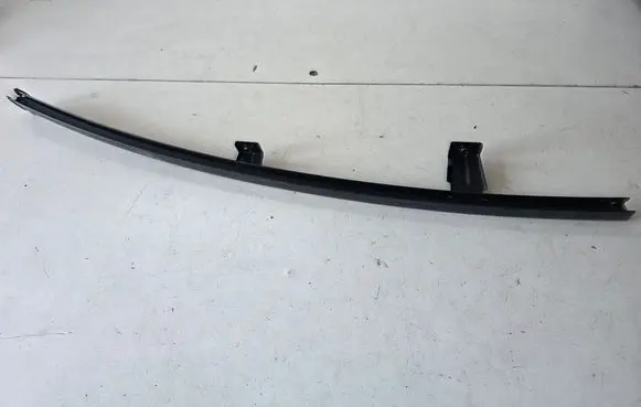 MG MG4 ev Front door windshield rail 