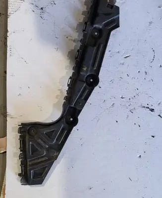 Renault Trafic III (X82) Rear bumper mounting bracket 852243619R 93867939