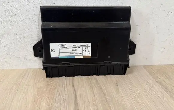Ford Kuga I Comfort/convenience module 8M5T19G481BG 2007DJ0476 5WK48779K