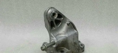 Mercedes-Benz E W238 Engine mount bracket A6422234604