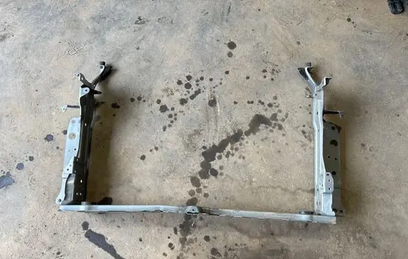Toyota C-HR I Bottom radiator support slam panel