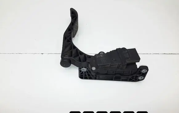 Audi A6 S6 C6 4F Accelerator throttle pedal