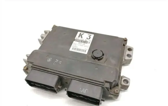 Suzuki Swift I Engine control unit/module 33920-62J30 MB112300-0931