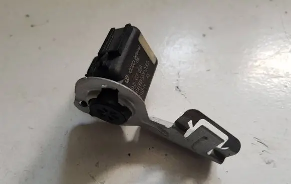 Volkswagen PASSAT B7 Air quality sensor 5K0907659 190514