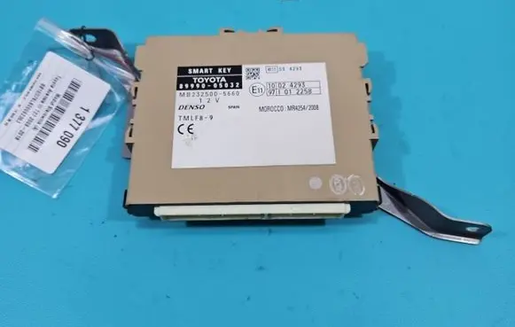 Toyota Avensis T270 Central body control module 89990-05032 IMPRK1377090