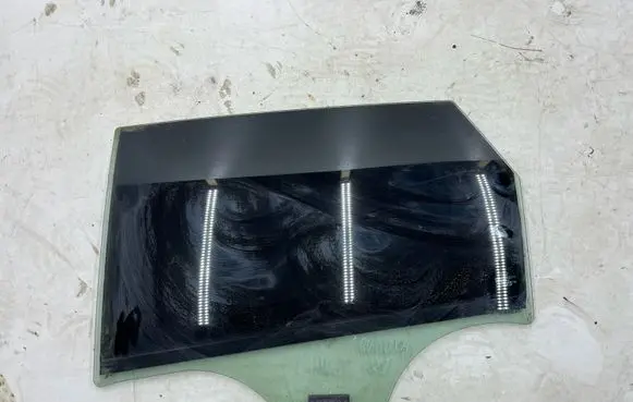 Hyundai i30 Rear side window 43R01351