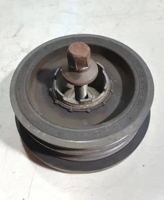 BMW 5 E60 E61 Crankshaft pulley AY10A