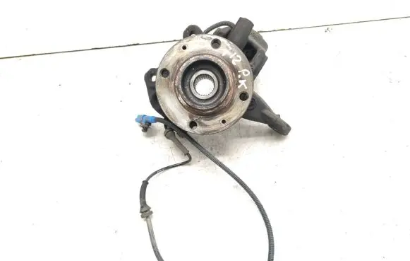 Peugeot 2008 I Front wheel hub spindle knuckle