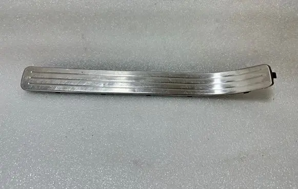 Porsche Cayenne (9PA) Rear sill trim cover 7L0853794C