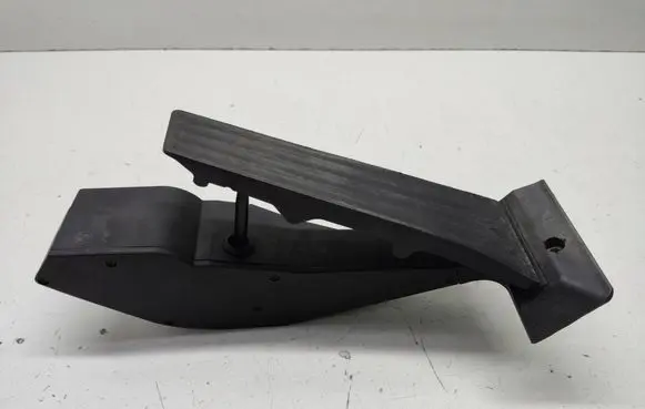 BMW 5 E60 E61 Accelerator throttle pedal 6772646 35426772646 25916010