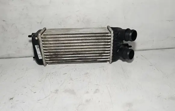 Citroen Jumpy Intercooler radiator 96613 2018W14 1918