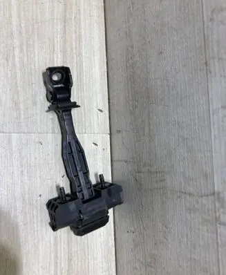 BMW 3 G20 G21 Rear door check strap stopper 7432206