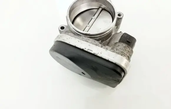 BMW 5 E60 E61 Throttle valve 7516946 1354751694604 408238420001