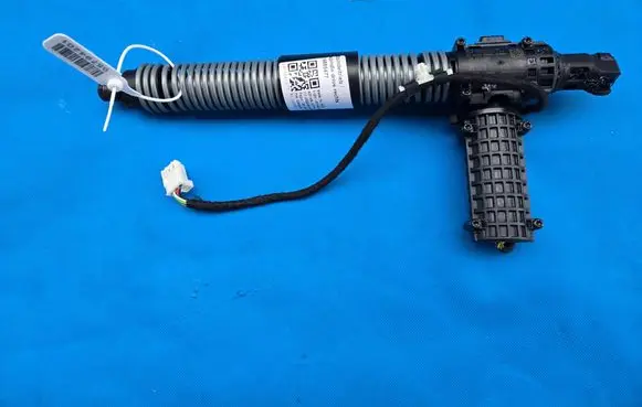 BMW 7 G70 Tailgate strut 9466987