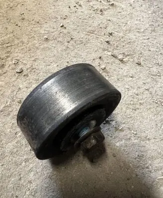 Dodge Nitro Alternator belt tensioner pulley 