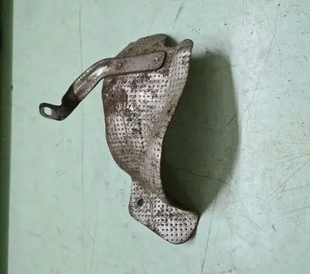 Volvo XC60 Heat shield in engine bay 31293510