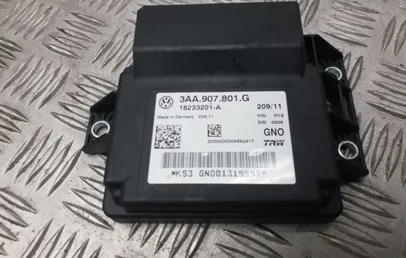Volkswagen PASSAT B7 Hand brake control module 3AA907801G
