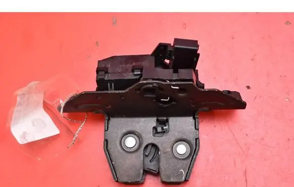 Opel Astra J Tailgate/trunk/boot lock/catch/latch 13585478
