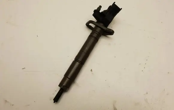 Jaguar XF X250 Fuel injector 9X2Q9K546DB