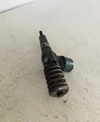 Audi A3 S3 8P Fuel injector 03G130073G