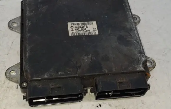 Mitsubishi Colt Engine control unit/module 8631046700 8631A467 E6T73479