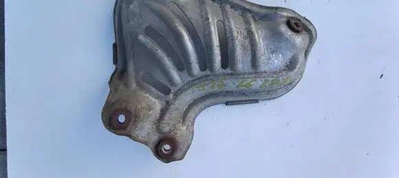 Toyota Avensis T270 Heat shield in engine bay sonat27sde