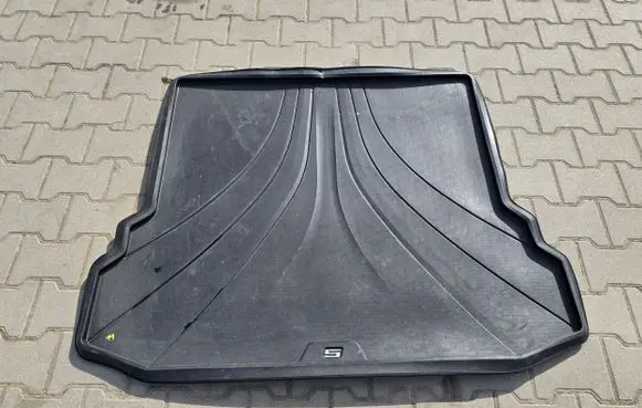BMW 5 G30 G31 G38 Rear floor carpet liner 2414225