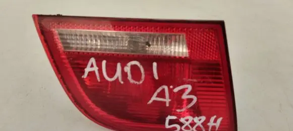 Audi A3 S3 8P Tailgate rear/tail lights 8P4945093