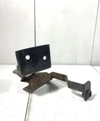 Volkswagen Golf IV ABS pump bracket 6Q2614235