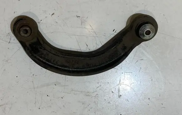 Ford Mustang VI Rear upper control arm/wishbone 5K743