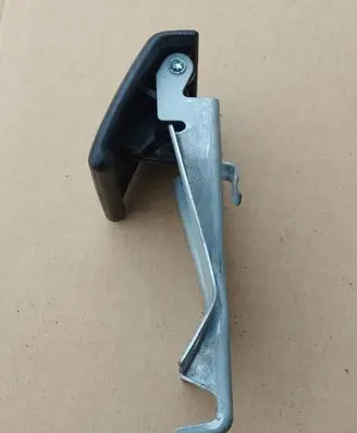 Infiniti EX Engine bonnet (hood) release handle