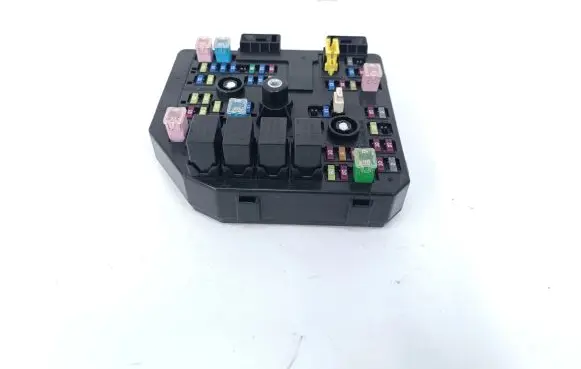 Opel Antara Fuse module 95137841