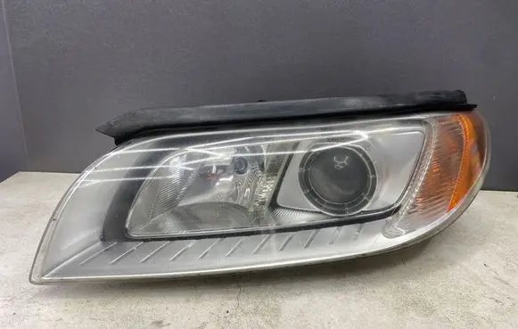 Volvo V70 Headlight/headlamp 31214347 6333100001