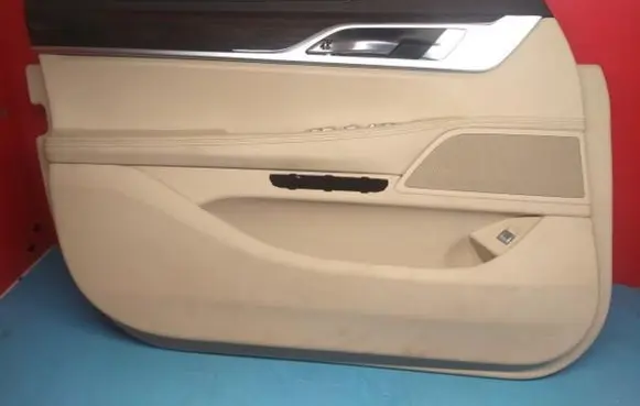 BMW 7 G11 G12 Front door card panel trim
