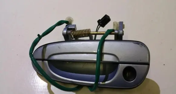 Mazda 626 Front door exterior handle