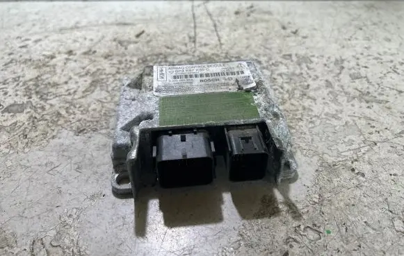 Mazda 3 I Airbag control unit/module 0285001554 BP4K57K30C 670007565801